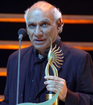 Yash Chopra on Yash Chopra   Profile  Biography  Fan Club  Movies  Images  Videos